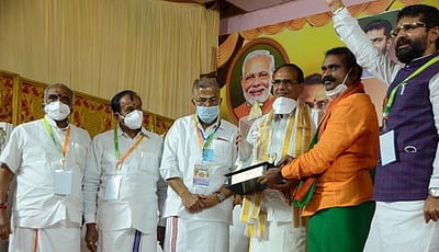 காங்கிரஸுடன் சோ்பவா்கள் மூழ்கிப் போவாா்கள்