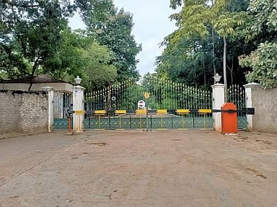 தனியார் சிமெண்ட் ஆலையில் வருமான வரித் துறையினர் ஆய்வு