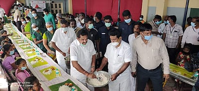 திருவாரூரில் பயிர்ச் சேதங்களை நேரில் பார்வையிட்டார் முதல்வர் பழனிசாமி