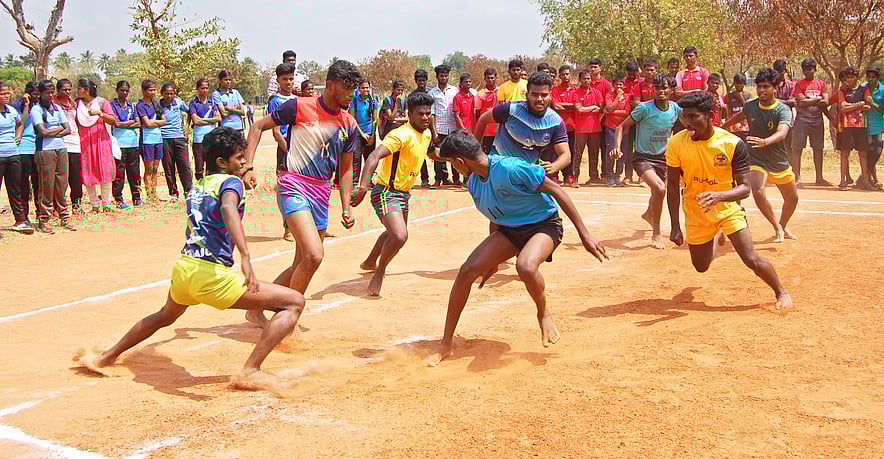 கபடி போட்டி: செட்டிகுளம் அணி வெற்றி