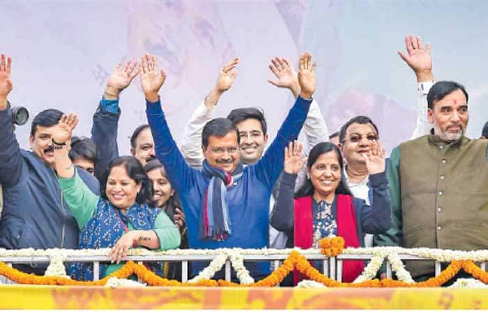 படுஜோரான வாக்குறுதிகளை அள்ளி வீசிய ஆம் ஆத்மிக்கு அடுத்த சவால் என்ன?