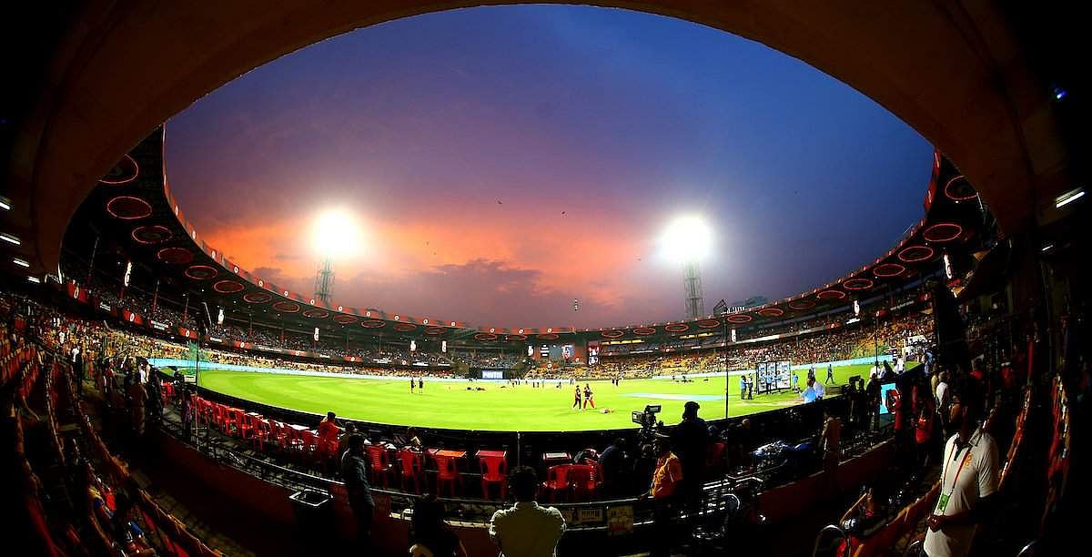 ஒவ்வொரு இந்தியனும் ஹிந்தி மொழியை அறிந்திருக்க வேண்டும்: ரஞ்சி வர்ணனையாளர்களுக்கு ரசிகர்கள் கண்டனம்