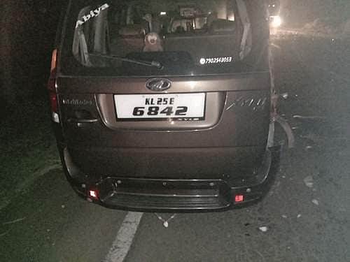 வாசுதேவநல்லூர் அருகே ஆம்னி பஸ் மோதி 3 பேர் சாவு 