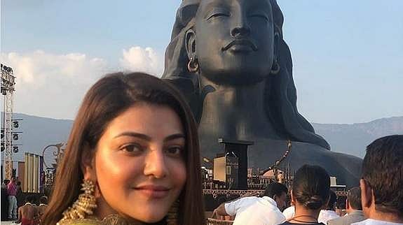 ஈஷா யோக மையத்தின் மகா சிவராத்திரி விழாவில் கலந்துகொண்ட நடிகை காஜல் அகர்வால்