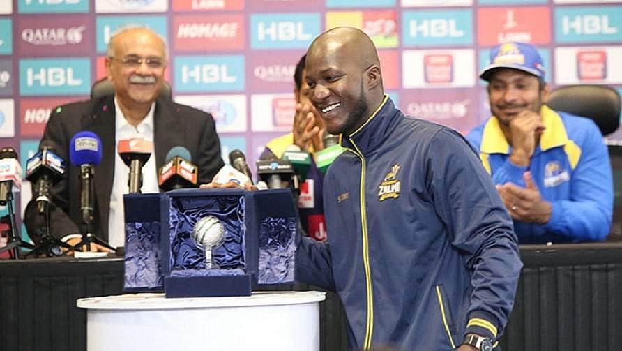 மே.இ. தீவுகள் வீரருக்குக் கெளரவக் குடியுரிமை வழங்குகிறது பாகிஸ்தான்!