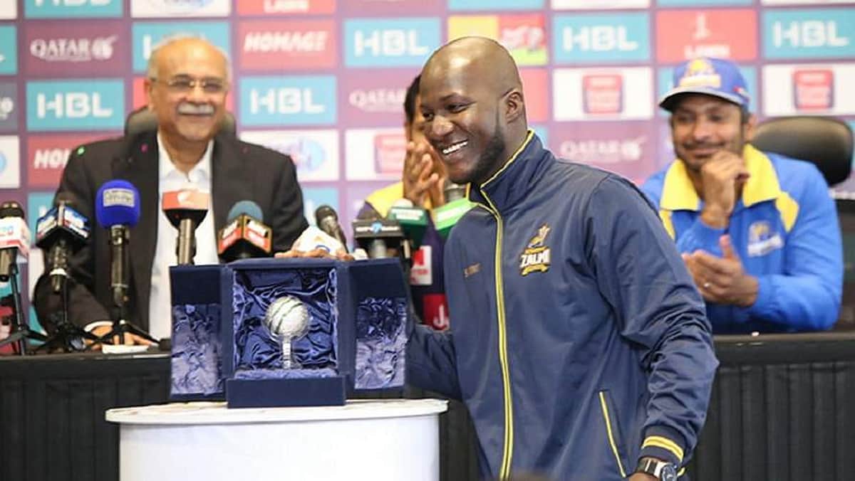 மே.இ. தீவுகள் வீரருக்குக் கெளரவக் குடியுரிமை வழங்குகிறது பாகிஸ்தான்!