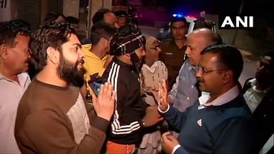 தில்லியில் பாதிக்கப்பட்ட இடங்களில் முதல்வர், துணை முதல்வர் ஆய்வு