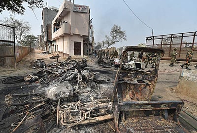 தில்லி வன்முறையில் வீடிழந்த வீரருக்கு திருமணப் பரிசாக வீடு கட்டித் தரும் பிஎஸ்எஃப்