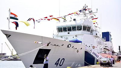 அரபிக் கடல் பகுதியில் வணிகக் கப்பல் மீது டிரோன் தாக்குதல்