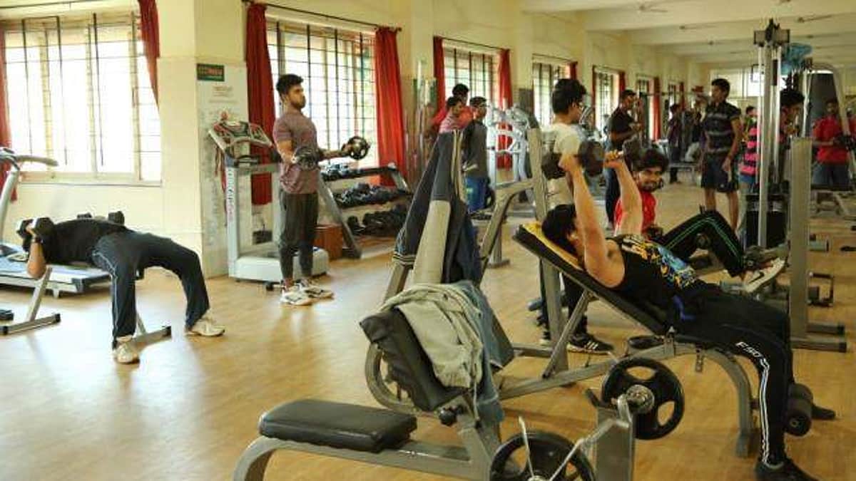 ஜிம்முக்கு போக முடியலையா? - உடற்பயிற்சி நிபுணர்கள் கூறும் யோசனை இதோ!