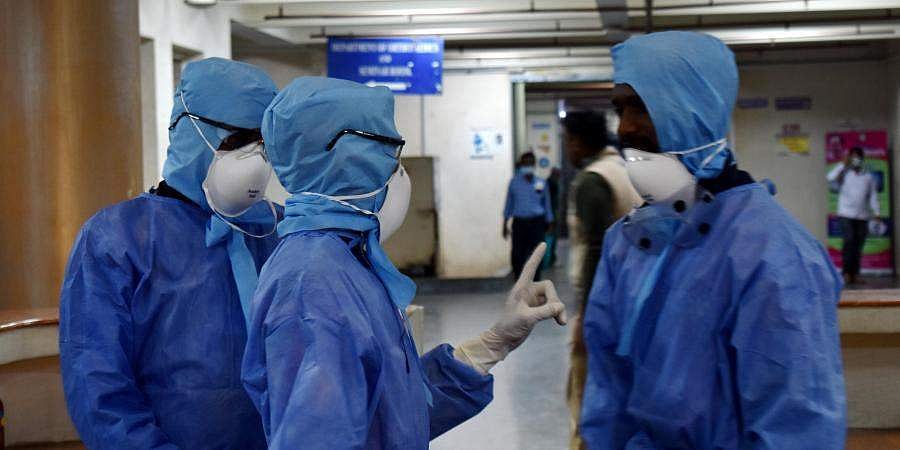 கரோனா பாதித்தவரின் பிள்ளை படிக்கும் பள்ளி உட்பட நொய்டாவில் 2 பள்ளிகளுக்கு விடுமுறை