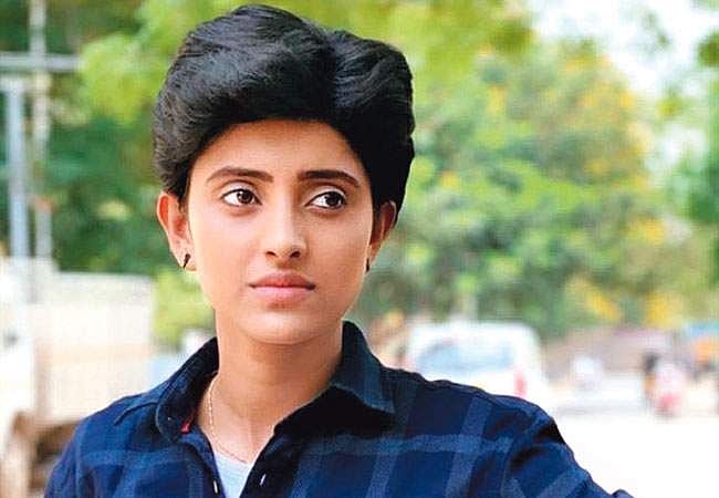 வித்தியாசமான கெட்டப்!