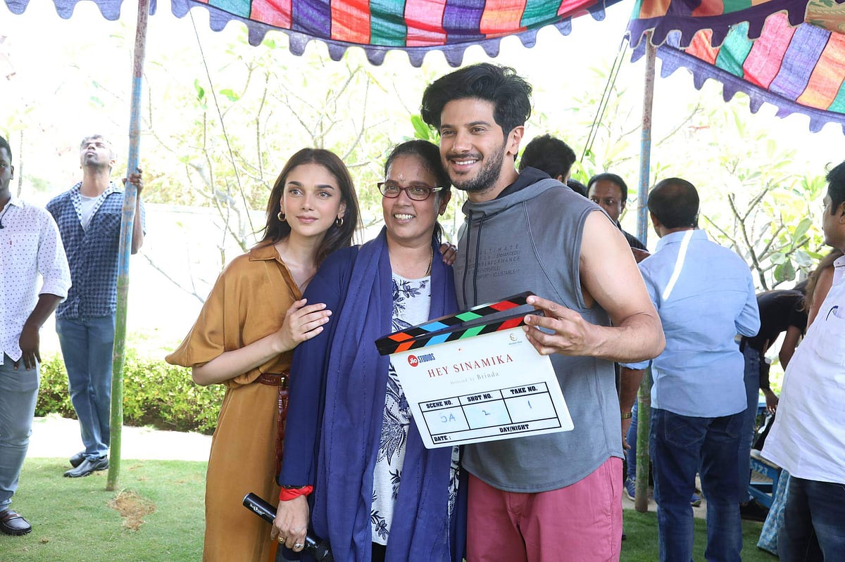 துல்கருக்கு ஜோடி இரு பிரபல கதாநாயகிகள்: டான்ஸ் மாஸ்டர் பிருந்தா இயக்கும் ஹே சினாமிகா!