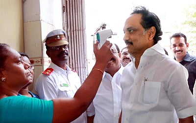 தலைமைச் செயலகத்தில் கரோனா பரிசோதனை 