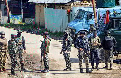 ஜம்மு-காஷ்மீரின் அவந்திபோரா பகுதியில் துப்பாக்கிச் சண்டை!