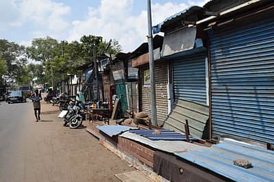 கோவை, திருப்பூர், ஈரோடு மாவட்டங்களில் கதவடைப்புப் போராட்டம்