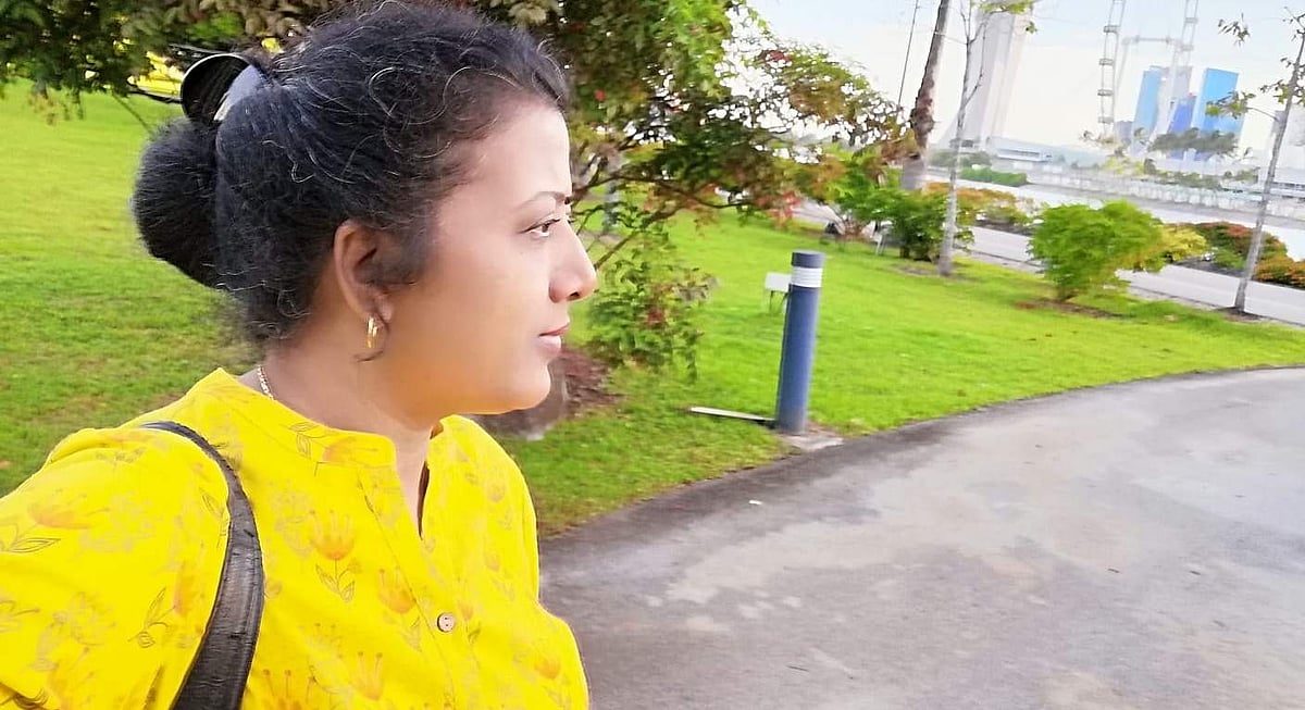 அடித்து ஆடுகிறார் எடப்பாடியார்: தமிழக முதல்வருக்கு கவிஞர் தாமரை பாராட்டு