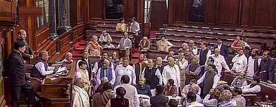 தில்லி வன்முறை குறித்து எதிர்க்கட்சிகள் அமளி: நாடாளுமன்ற அவைகள் ஒத்திவைப்பு