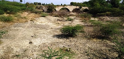 சிவகங்கை மாவட்டத்தில் மாயமாகும் சிற்றாறுகள்