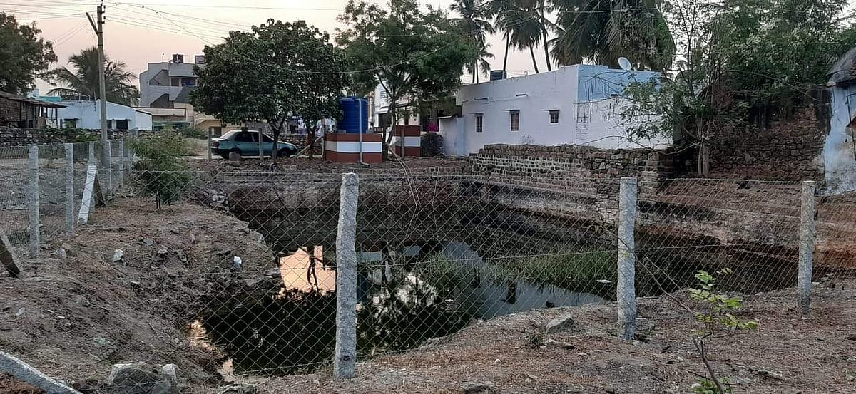 பராமரிப்பின்றிப் பாழாகிறது ஊருக்கே தண்ணீர் தந்த 100 ஆண்டு கிணறு