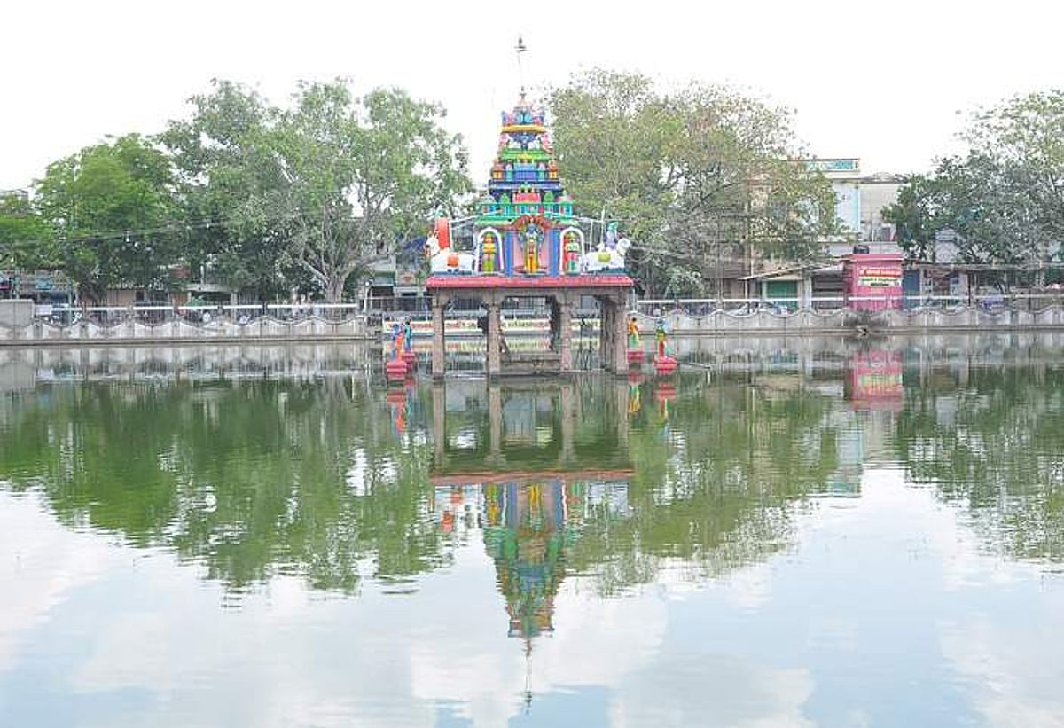 மழைநீா் சேகரிப்பின் முன்னோடி விருதுநகர் தெப்பக்குளம்