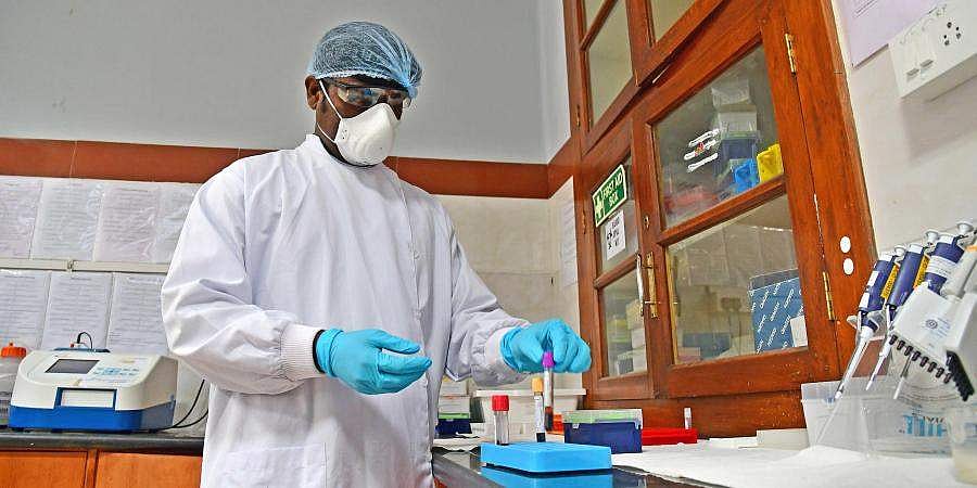 கர்நாடகத்தில் மே மாத இறுதிக்குள் 60 கரோனா ஆய்வகங்கள்