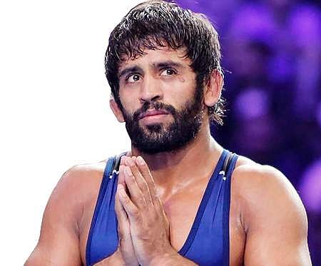 எதிா்கால போட்டிகளுக்கு தயாராகும் மல்யுத்த நட்சத்திரம் பஜ்ரங் புனியா