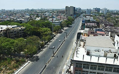 சென்னையில் வெறிச்சோடிய சாலைகள் - மூன்றாம் நாள்