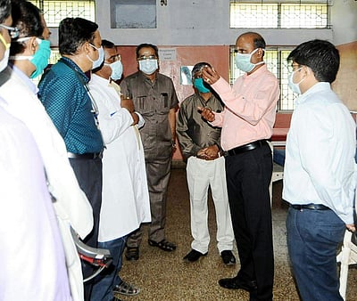 ராஜா முத்தையா மருத்துவக்கல்லூரி மருத்துவமனை கரோனா பரிசோதனை மையம்: ஆட்சியர் வெ.அன்புச்செல்வன் தகவல்