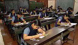 எஸ்எஸ்எல்சி பொதுத் தோ்வு தொடக்கம்: பெரம்பலூா் மாவட்டத்தில் 7,810 போ் பங்கேற்பு