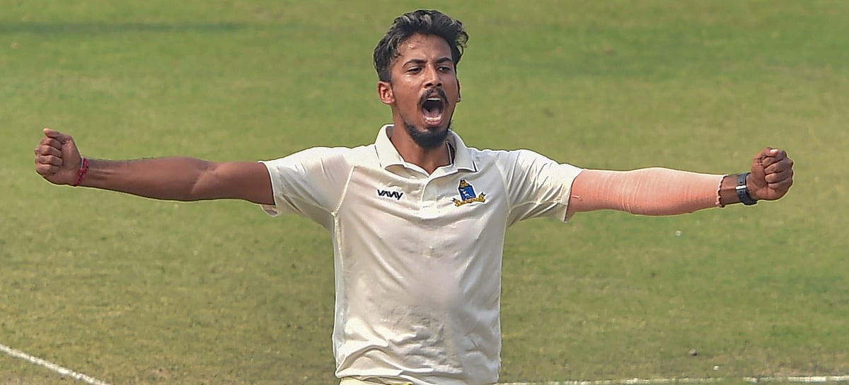 பலம் வாய்ந்த கர்நாடகம் படுதோல்வி: ரஞ்சி இறுதிச்சுற்றுக்குத் தகுதி பெற்றது பெங்கால் அணி!