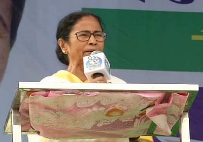 தில்லி வன்முறை: உச்ச நீதிமன்ற கண்காணிப்பில் விசாரணை நடைபெற வேண்டும் 