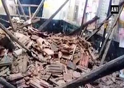 அமிர்தசரஸில் வீட்டின் மேற்கூரை இடிந்து விழுந்ததில் ஒரே குடும்பத்தைச் சேர்ந்த 4 பேர் பலி