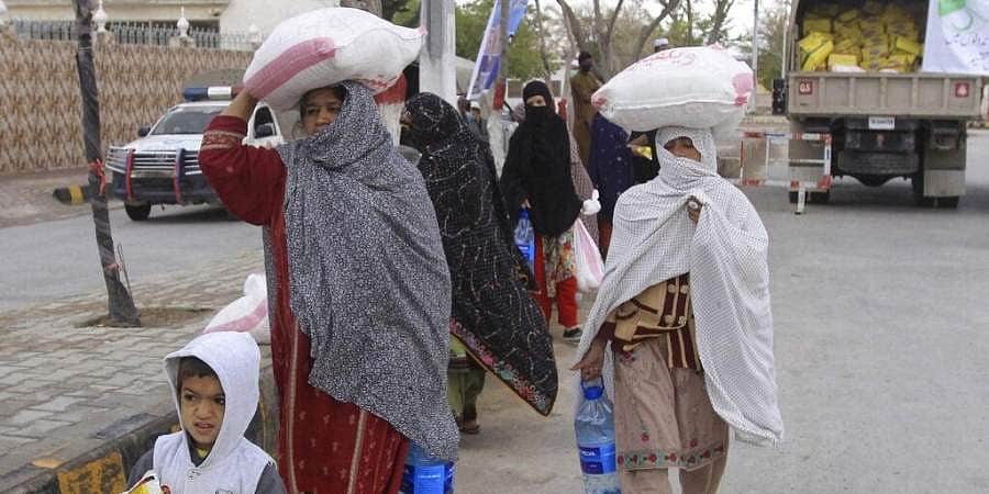 இந்து, கிறிஸ்துவர்களுக்கு உணவு கிடையாது: பேரிடரிலும் புத்திவராத பாகிஸ்தான்