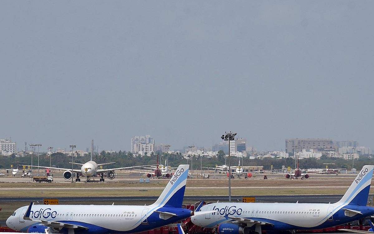 சென்னையில் இருந்து வெளிநாடுகளுக்கு அனுப்பப்பட்ட 328 பேர்