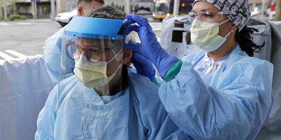 மத்தியப் பிரதேசத்தில் கரோனாவில் இருந்து மீண்ட 35 பேர் வீடு திரும்பினர்