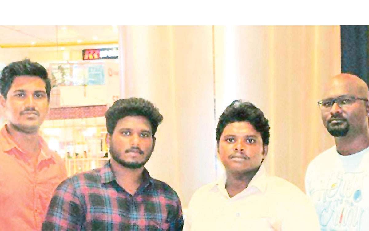 சுயதொழில்: வெற்றி கண்ட பொறியாளர்கள்