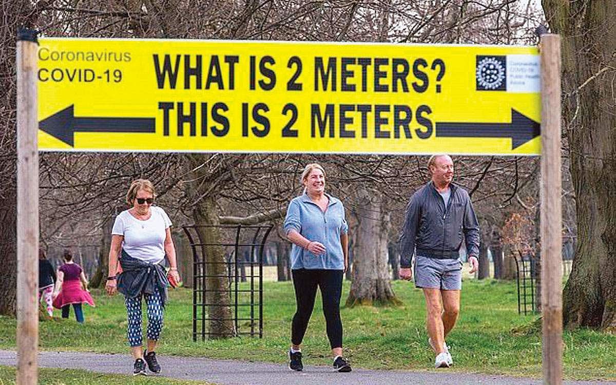 போதவே போதாது... 2 மீட்டர் இடைவெளி!