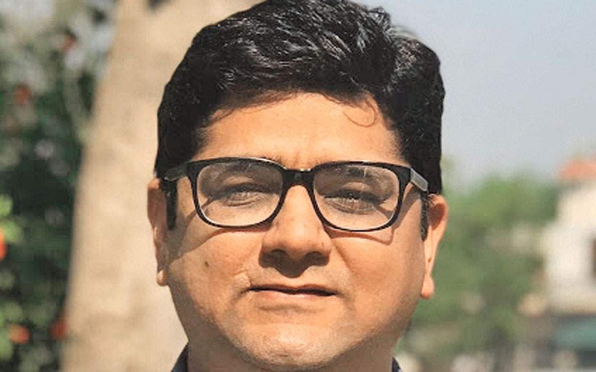 ஐஐடி - ரோபார் உருவாக்கிய அறை... கரோனா காற்றே... வெளியே செல்!