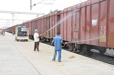 21 நாள் ஊரடங்கு: சிறப்பு சரக்கு ரயில்கள் மூலம் ரூ. 7.5 கோடி வருவாய்