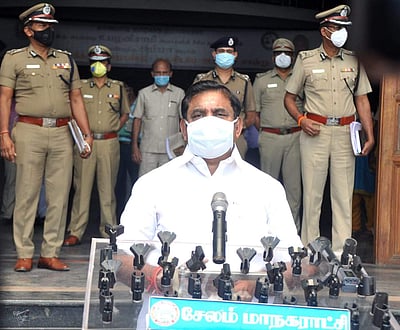 ரேஷன் கடைகளில் இலவசமாக முகக்கவசம் வழங்க பரிசீலனை: முதல்வர் பழனிசாமி