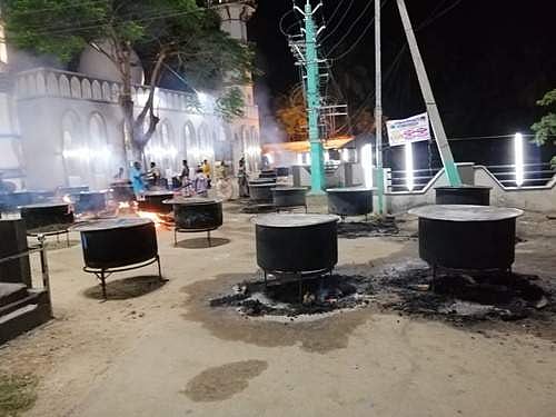 கூத்தாநல்லூரில்  சமையல் தொழிலாளர்களின் 120 குடும்பம் தவிப்பு