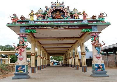 வீரபாண்டி கௌமாரியம்மன் கோயில் சித்திரைத் திருவிழா ஒத்திவைப்பு