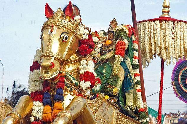 திருவிழாக்களைக் கொள்ளை கொண்ட கரோனா