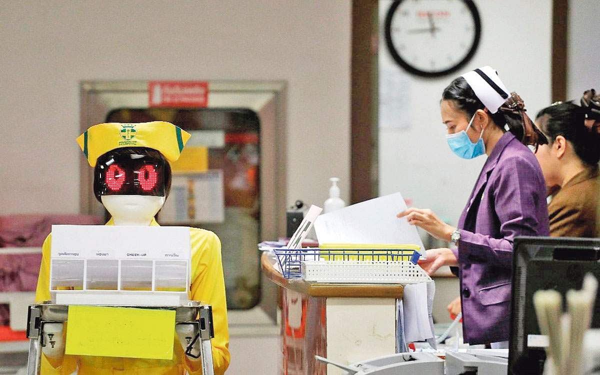 கரோனா பரிசோதனையில் ரோபோ!