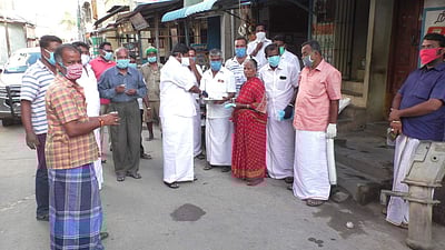 மணப்பாறையில் முகக் கவசம் மற்றும் கபசுர குடிநீர் வழங்கல்