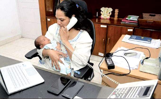 பெண்மையை போற்றுவோம்