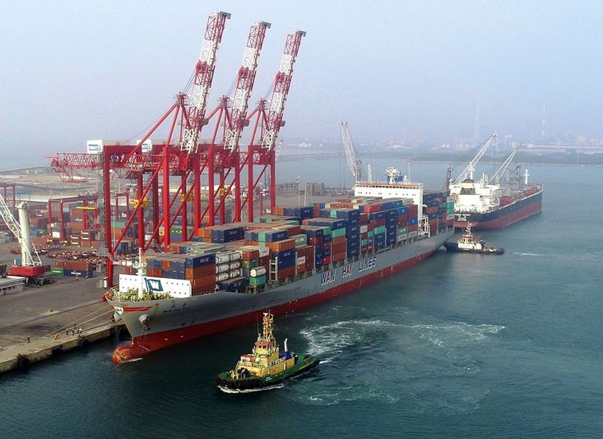 'கரோனாவால் உயிரிழக்க நேரிடும் துறைமுக ஊழியர் குடும்பத்துக்கு ரூ. 50 லட்சம்'