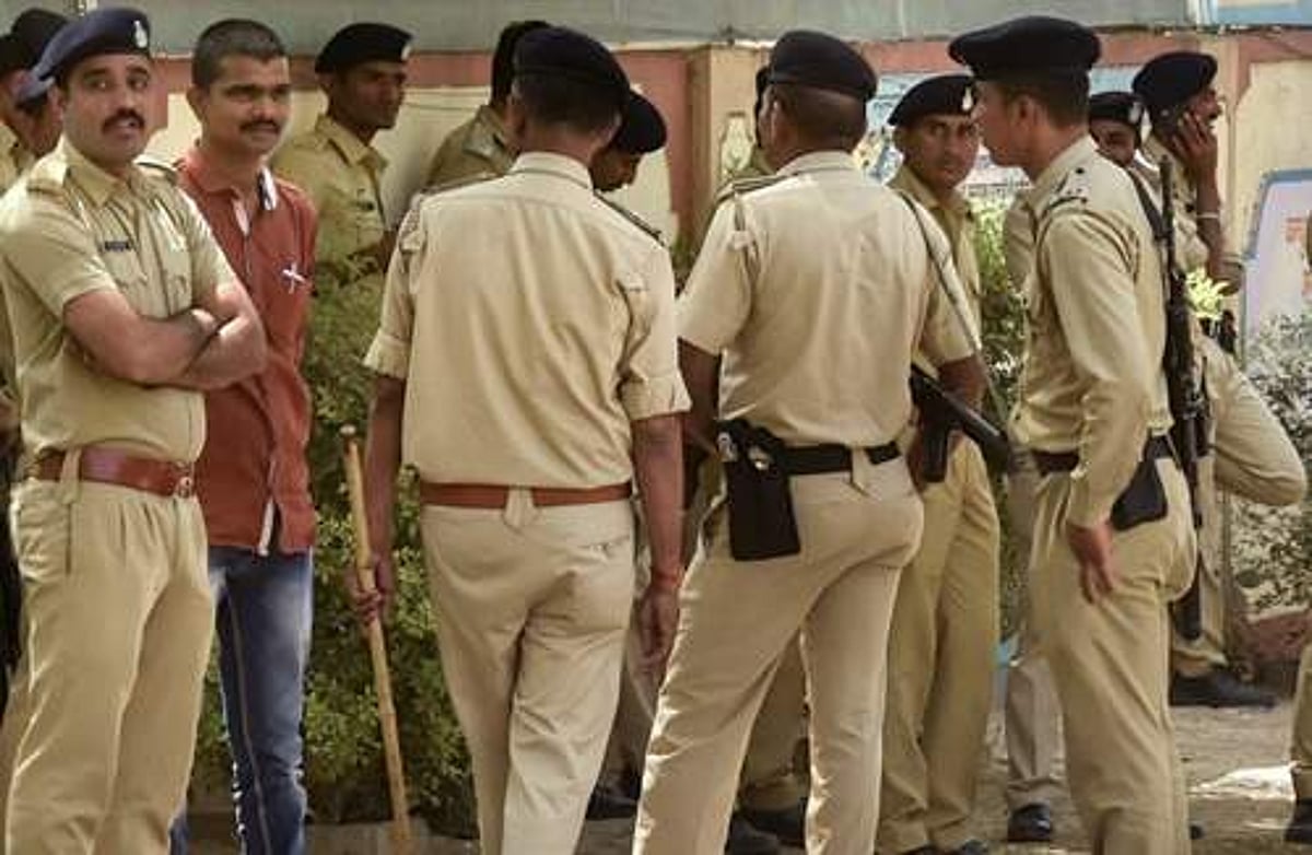 ஊரடங்கை மதிக்காவிட்டால் எப்.ஐ.ஆர் வீடு தேடி வரும்!