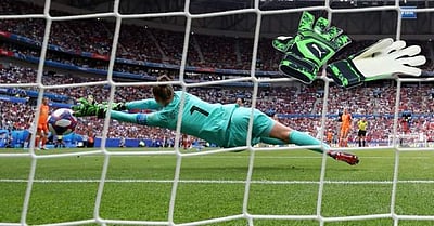 கரோனாவால் மகளிர் உலகக் கோப்பை போட்டி ஒத்திவைப்பு